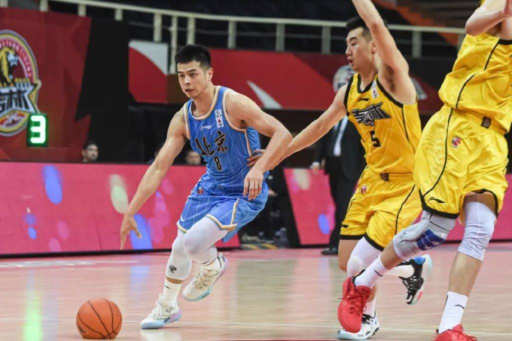 风云突变塞维利亚国际比赛日止住颓势，CBA季后赛版图或变，悬念犹存，阵容厚度经受考验 