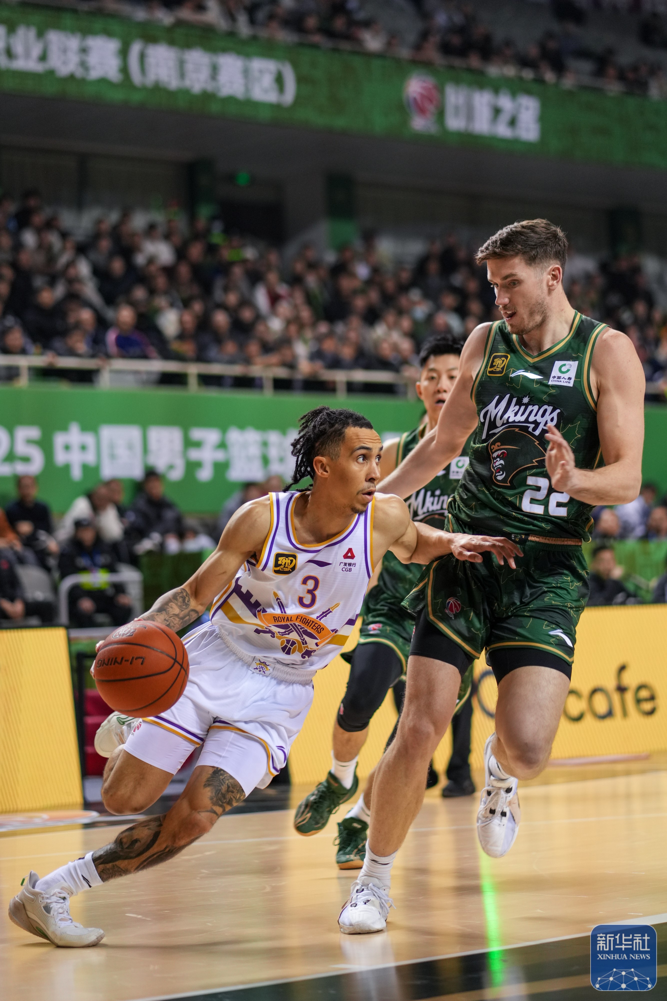 费城76人迎CBA季后赛关键赛；赛前造点机会；态度坚定；团队化学反应显著的简单介绍